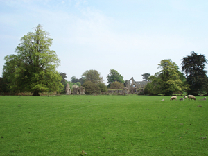 Photos: Fountains Abbey ruins (Nicholas Mason); ruins of Jervaulx Abbey (courtesy Richard Fox and Alan Pratt, www.jervaulxabbey.com).